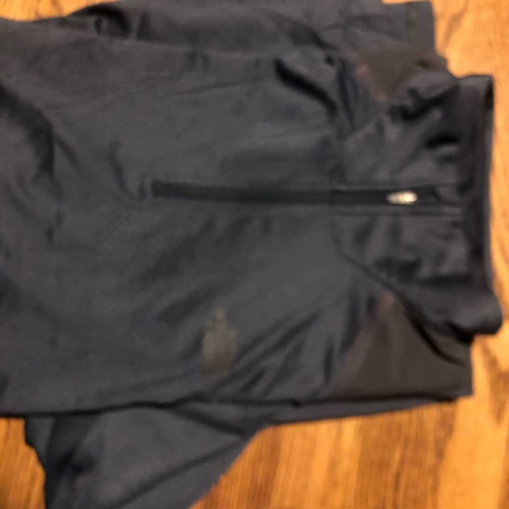 North Face light weight pullover blue grey size medium